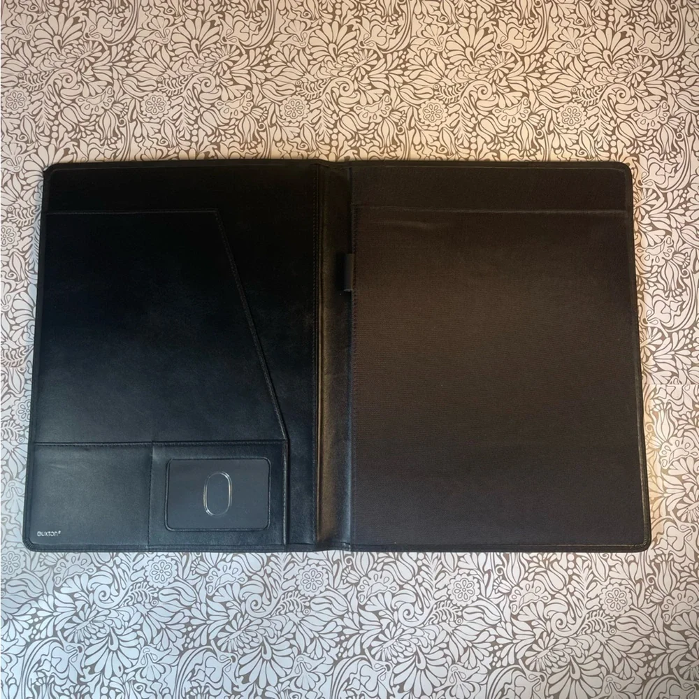 Buxton Velvet Touch Cowhide Exterior Folder